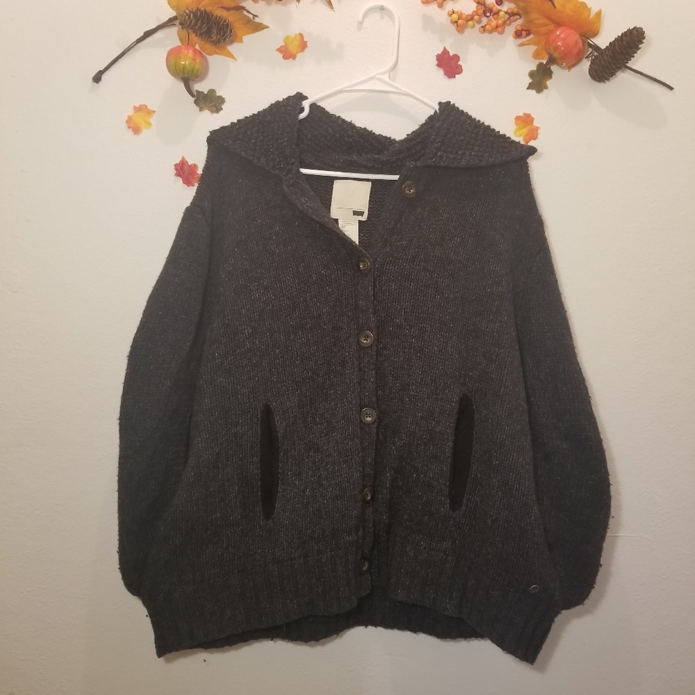 Levi's Sleeveless Knit Cardigan
